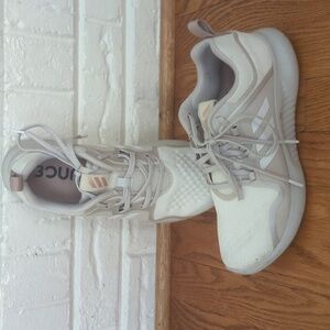 Adidas Edgebounce sneakers size 8.5